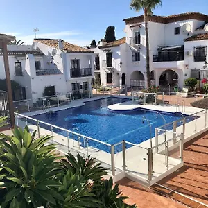 Nueva Pueblo Andaluz Casa Grafton Сasa de vacaciones Nerja